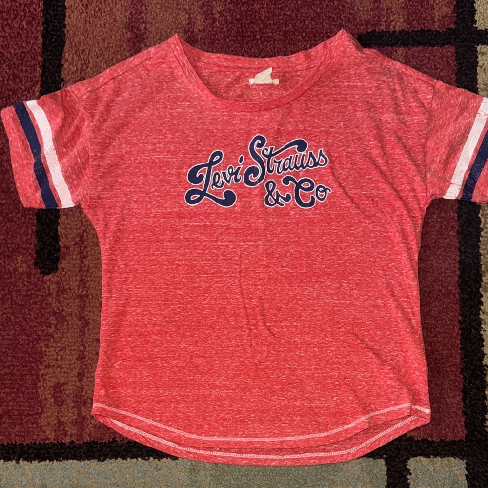 Women’s Levi’s Strauss Graphic Tshirt
